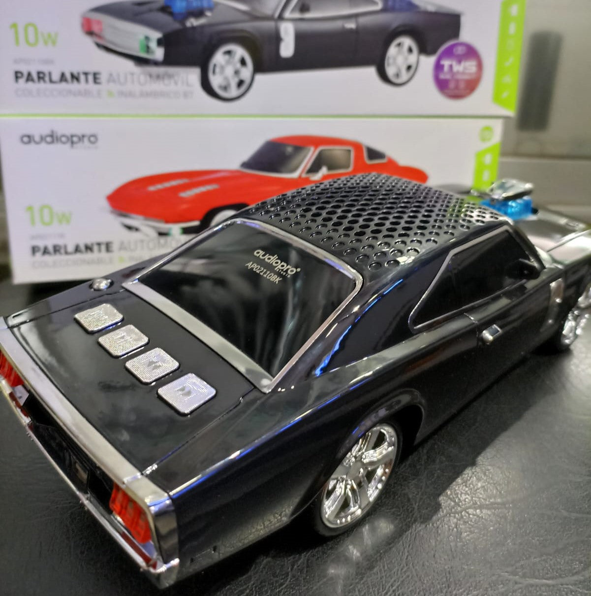 Parlante Automóvil Coleccionable Charge 1970 Audio Pro AP02110BK