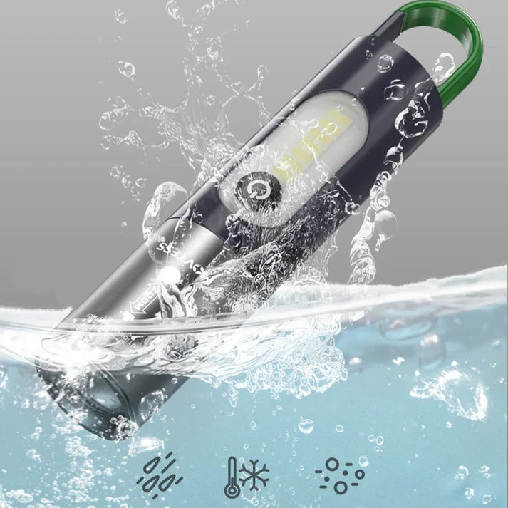 Linterna Con Zoom Resistente al Agua (Pago Contra Entrega, Envió Gratis)